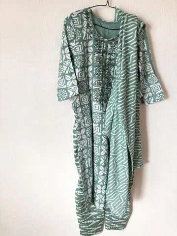 인도 쿠르타 팬츠 두파타 세트 그린 그린 컬러 fabindia