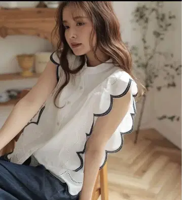 스캘럽 셔츠