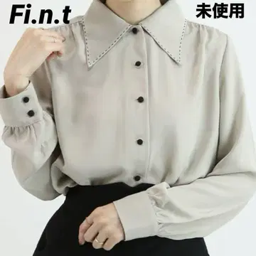 미사용 Fi.n.t 핀토 블라우스 배색 스티치 세탁 가능 그레이지