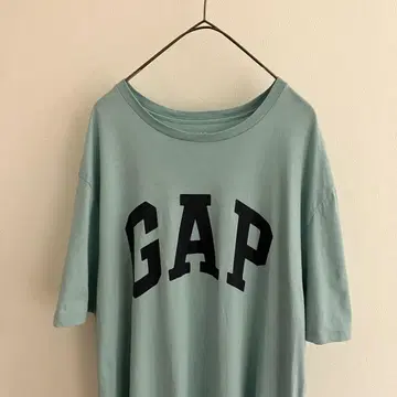 GAP 갭 티셔츠 반팔 큰 로고 센터 로고 y2k 디자인 XL