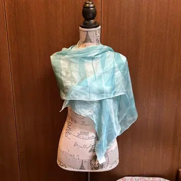 미사용 새상품 페라가모 페라가모 실크 쉬폰 스톨 블루 이탈리아제