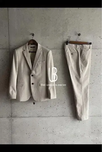 THE URBAN BLANCHE 턱시도 L 사이즈