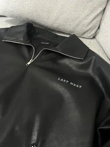 LAST NEST 블랙 자켓 L 사이즈