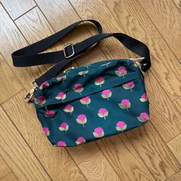 ROUROU 야생 딸기 패턴 숄더백