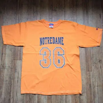 데드스탁 챔피온 NOTREDAME 티셔츠 M 사이즈 오렌지