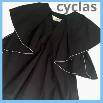 CYCLAS 시클라스 플레어 슬리브 티셔츠 셔츠 블랙