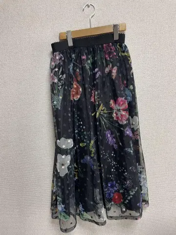이즈스칼라 시스루 꽃무늬 롱 스커트 M 사이즈