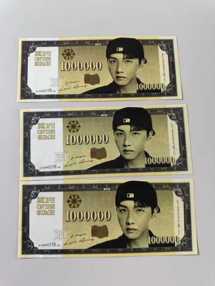 JHOPE 홉온스 싱가폴 지폐 컨페티