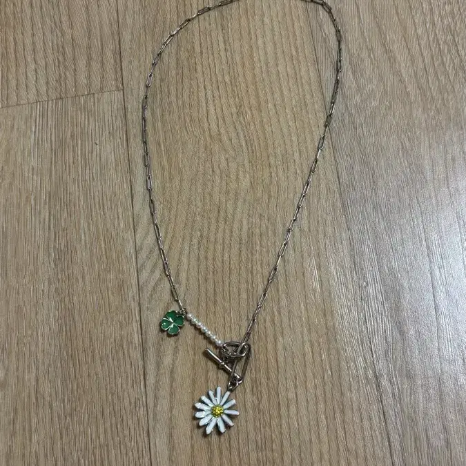 ★VINTAGE HOLLYWOOD★ Mini Daisy Necklace_VH25NNNE105V Vintage hollywood mini daisy best sale necklace