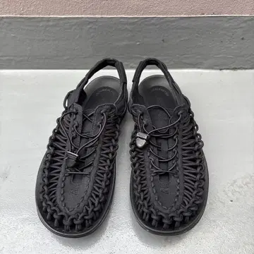 KEEN 블랙 스포츠 샌들 27cm