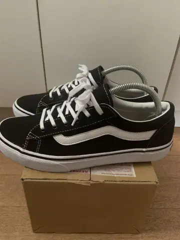 Vans 블랙/화이트 스니커즈