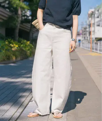 Spick & Span 화이트 데님 와이드 팬츠