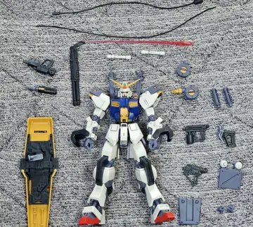 HG 1/100 D 건담 퍼스트 조립 완료, 스미입 실시