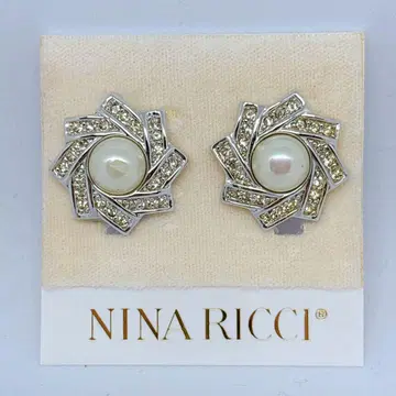 NINA RICCI 니나리치 펄 큐빅 실버 귀찌
