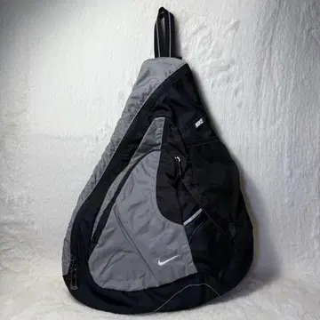 Nike Y2K 원 숄더 백 자수 블랙