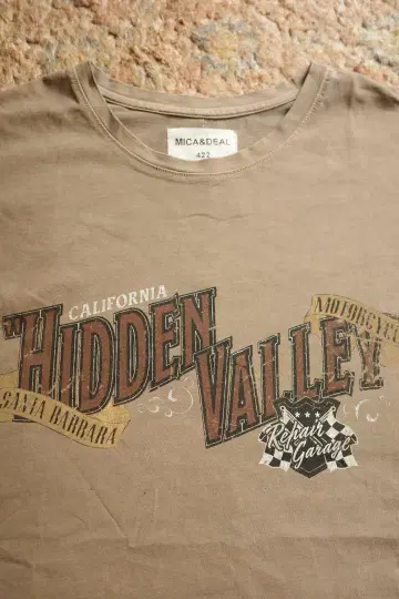 MICA&DEAL Hidden Valley 티셔츠 브라운