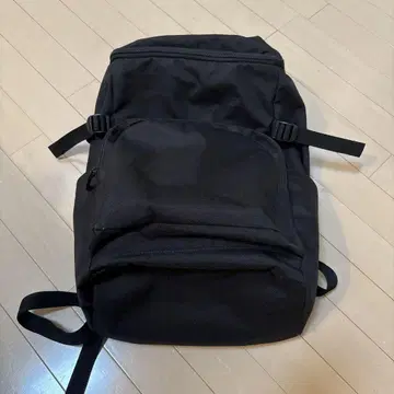 무인양품 어깨의 부담을 덜어주는 크게 열리는 백팩
