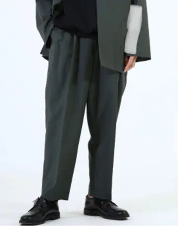 marka 마커 3TUCK TAPERED FIT EASY tropical