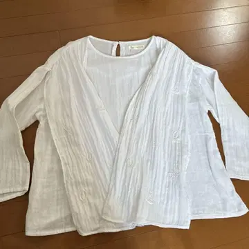 시삼 공방 SISAM FAIR TRADE design 타비노치즈 숄 탑