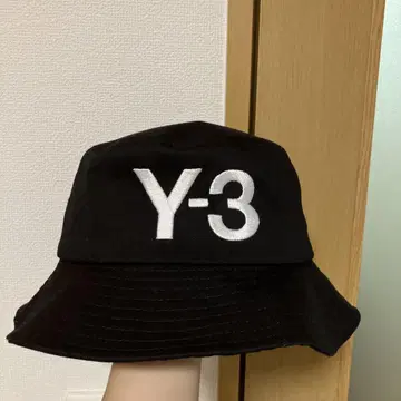 Y-3 블랙 버킷 햇