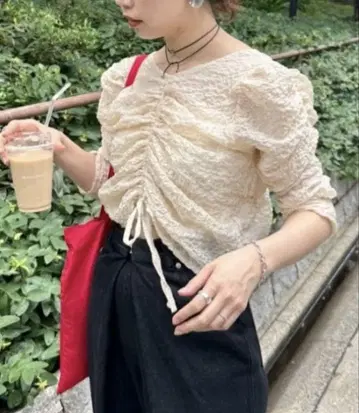 Kastane 카스타네지 고 슬리브 셔링 블라우스