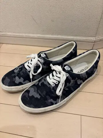 레어 카모플라쥬 디자인 캔버스 스니커즈 NAVY 파랑 카모 패턴