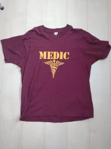 MEDIC 프린트 티셔츠 L 사이즈 밀리터리