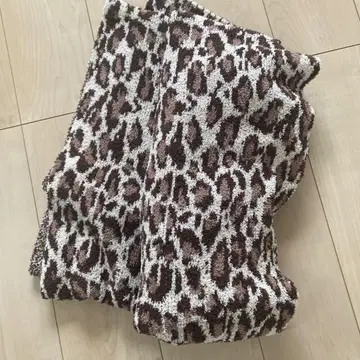 THE NEW HOUSE 스톨 레오파드 무늬 담요 완판템