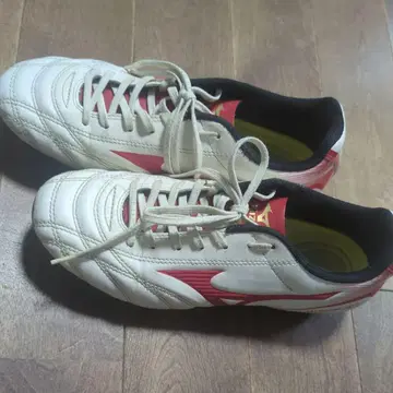 Mizuno MONARCIDA 축구화 화이트/레드 23.5cm