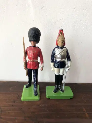 영국제 BRITAIN사 근위병 피규어 2종 세트 메탈제
