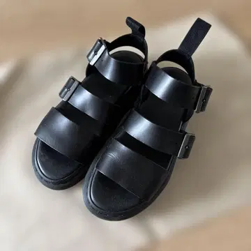 Dr. Martens Gryphon 블랙 샌들 5 UK