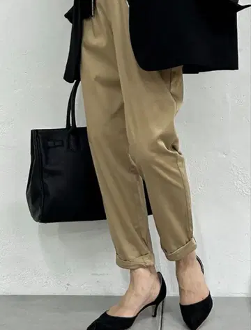 라운지 드레스 밑단 나사 밑단 트위스트 팬츠 S 사이즈