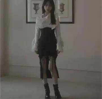 melt the lady 하이 웨스트 프론트 오픈 스커트