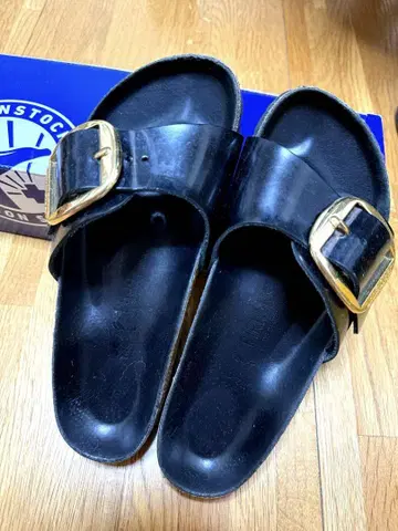 BIRKENSTOCK 마드리드 빅 버클