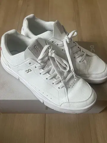 ON 온 더 로저 센터 코트 스니커즈 27cm