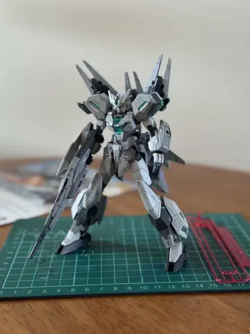 HG 유라벤 건담