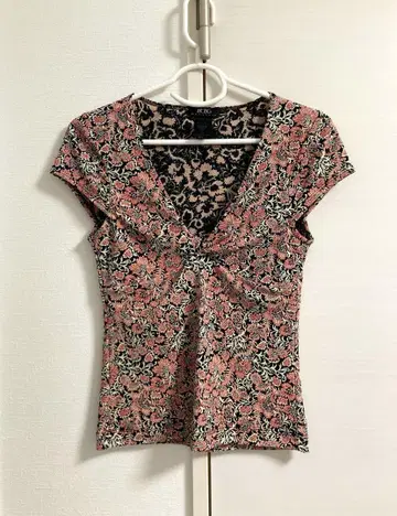 BCBG MAXAZRIA 꽃무늬 프렌치 슬리브 V넥 레드 XS
