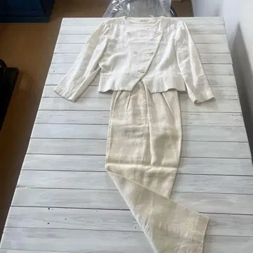 그랑 산키 여성용 아이보리 린넨 셋업