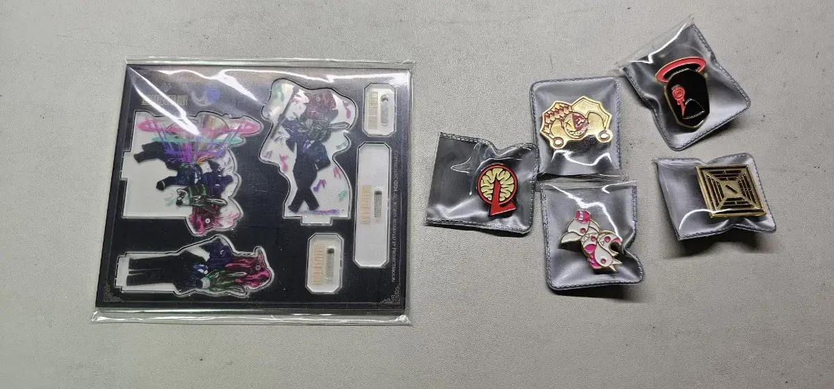 Lobotomy badge, Laolu badge, photocard, Limbus, HamHamPangPang