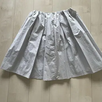 Spick & Span 플레어 스커트 무릎 기장