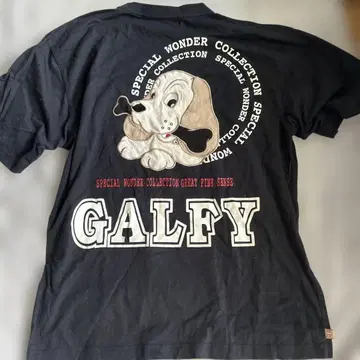 GALFY by crutch 블랙 티셔츠 갈피