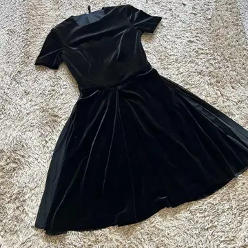 VELOUR NOIR by FOXEY NEWYORK 원피스 블랙