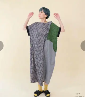 unica 유니카 새상품 절개 돌먼 원피스 여성용