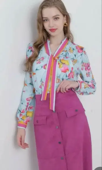 PINKY&DIANNE 보타니컬 프린트 블라우스 38 블루 완판템