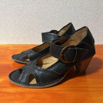 힙 23.5cm M 사이즈 천연 가죽 블랙 샌들