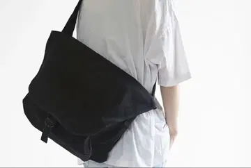쿠라시키 캔버스 블랙 메신저 백
