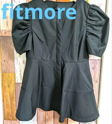 Fit more 핏 모어 프론트 오픈 페플럼 컷 티셔츠 반팔 블랙