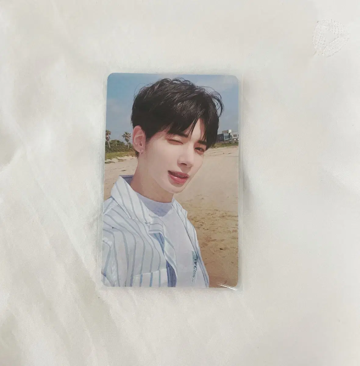 폭덤))투바투 태현 미드썸머 블루스카이 포카