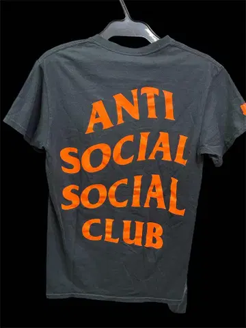 ANTI SOCIAL SOCIAL CLUB 티셔츠