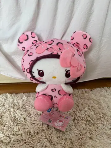 산리오 팬더 헬로키티 레오파드 무늬 BIG 봉제 인형 라이트 핑크